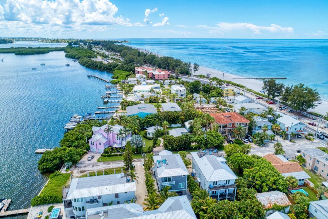 Ami Lighthouse Cottage-One Minute Walk To The Beach-Keyless Locks Bradenton Beach Exterior foto